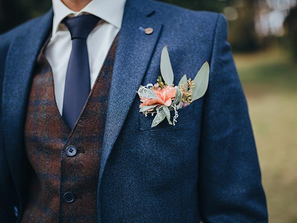 Krawatte, Fliege und Co. - Die Anzug-Trends für den Bräutigam der Hochzeit!
